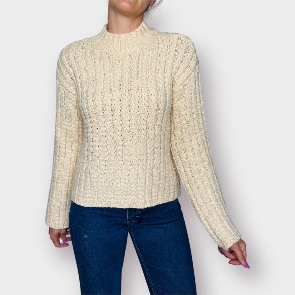 Y2K St John’s‎ Bay Cream Mockneck Sweater